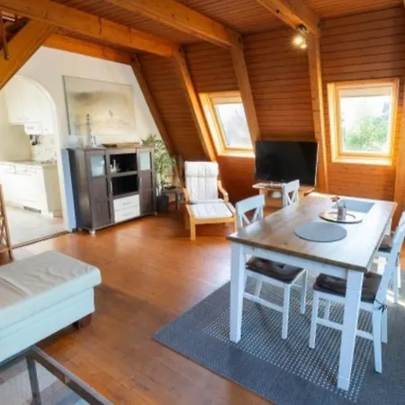 Ruhige Moeve Deichnah *